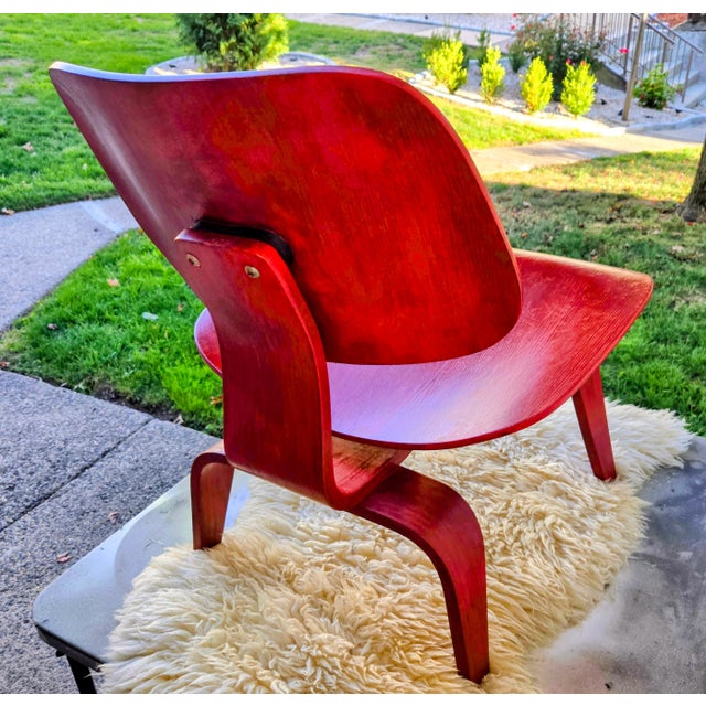 Red Lounge Chair Attributed Herman Miller Eames Style Red Aniline LCW For Sale - Image 8 of 16