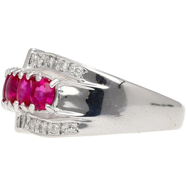 1.43 Carat Pinkish Red Ruby and Diamond Cluster Platinum Dome Ring For Sale In Miami - Image 6 of 8