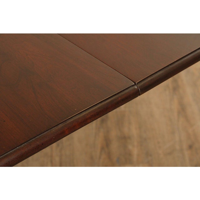 Queen Anne Style Oval Cherry Extension Dining Table With Two Leaves For Sale In Philadelphia - Image 6 of 17