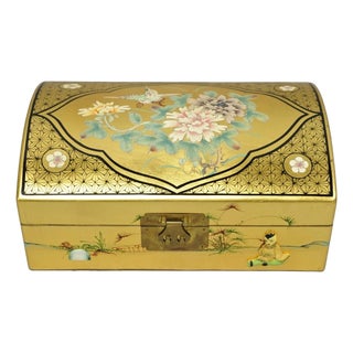 Vintage Chinese Oriental Gold Leaf Dome Lid Jewelry Box W/ Soapstone Figures For Sale
