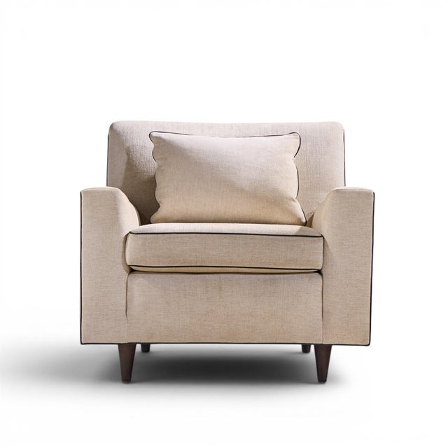 Florence Knoll Model 25 Mid Century Walnut Lounge Chair This chair measures: 31.75 wide x 33.5 deep x 28.5 high, with a...