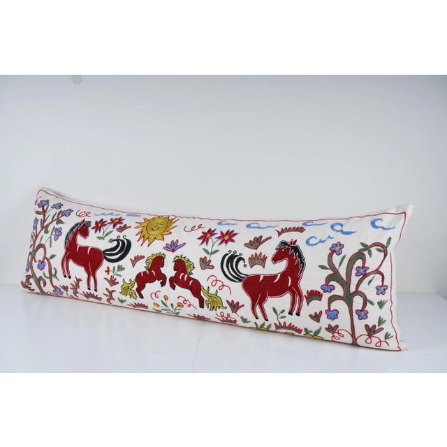 Uzbek Suzani Pillow Cover Elevate your home decor with our Turkish Suzani Pillow Cover, featuring exquisite vintage Uzbek...
