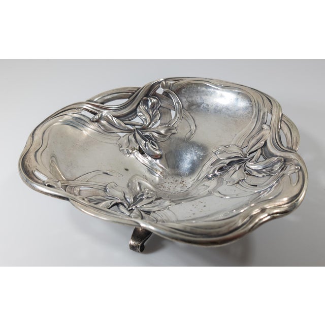 Early 20th Century Art Nouveau Silver Bowl With Iris Flowers For Sale - Image 10 of 12