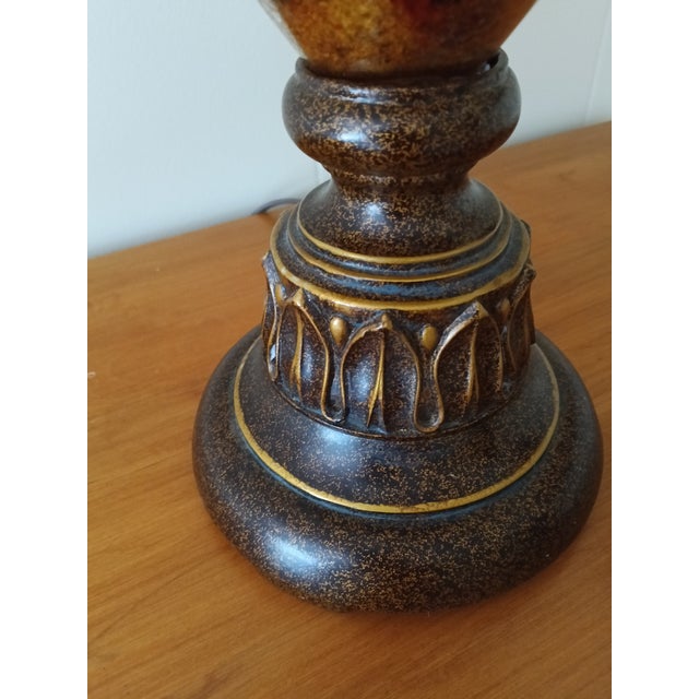 1990s Tuscan Marbled Amber & Bronze Scroll Table Lamp — Old World Revival For Sale - Image 15 of 17