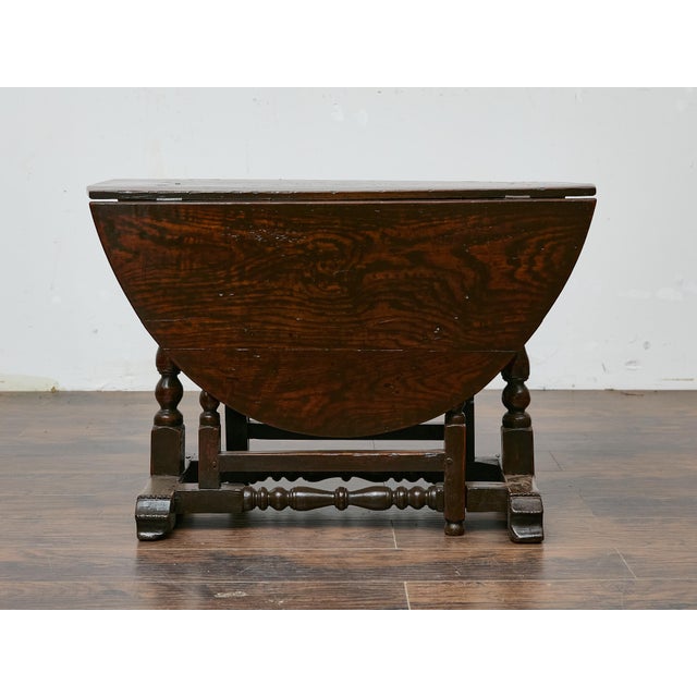 Oval Oak Gateleg Table with Turned Legs, England, 19th Century For Sale In Atlanta - Image 6 of 12