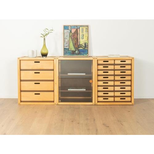 Flötotto profile system, very good workmanship, high-quality materials, dovetailed solid wood drawers. Made in Germany,...
