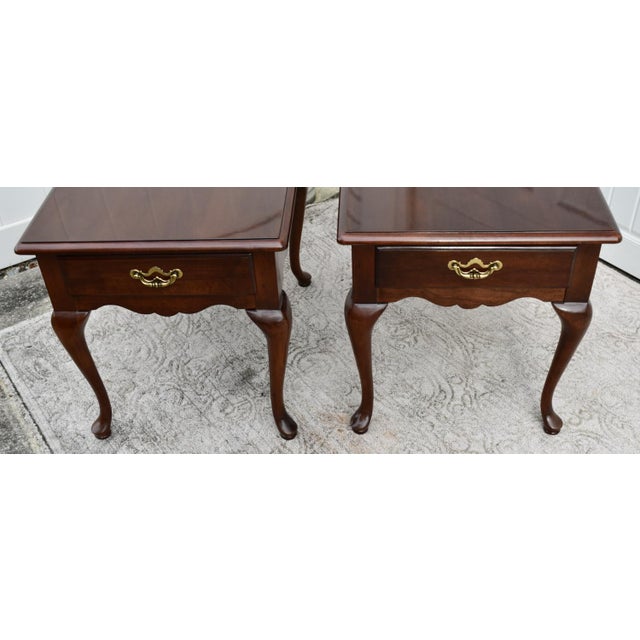 Thomasville Vintage Pair of Thomasville Mahogany Queen Anne Style Tables W/Drawer For Sale - Image 4 of 13