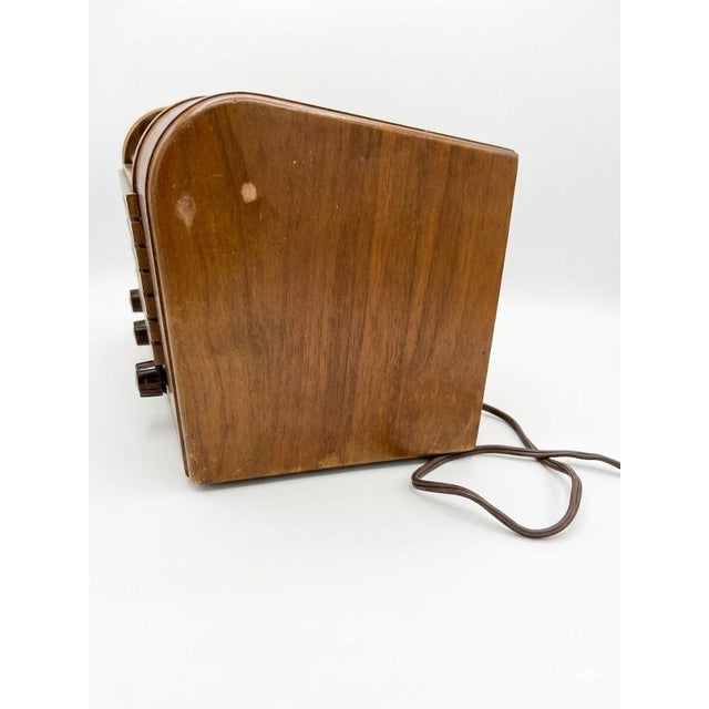 Vintage 1946 Hoffman A300 Wood Tabletop Tube Radio For Sale In Los Angeles - Image 6 of 9