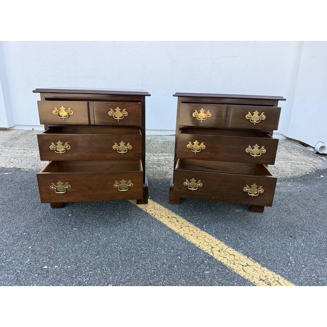 Wood Late 20th Century Pair of Chippendale Style Dark Stained Mahogany Nightstands For Sale - Image 7 of 16