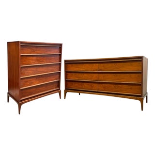 Vintage Mid Century Modern Dresser and Credenza Set With Dovetailed Drawers, 2 Pieces For Sale