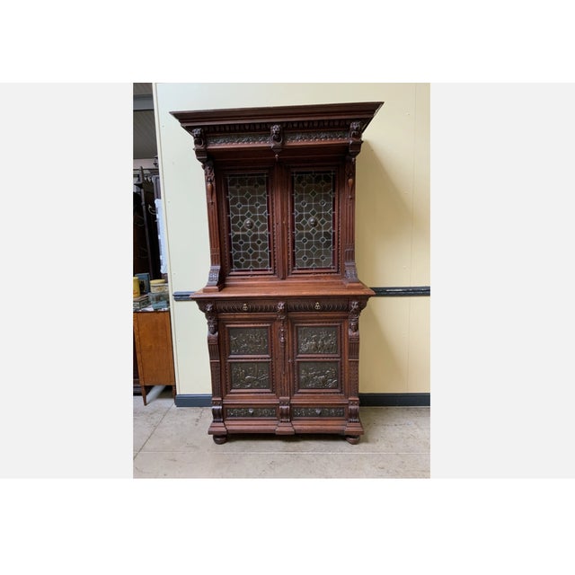 Age: circa 1880 Wood type: solid oak Condition: very good, meticulously maintained, and ready-to-use original condition...