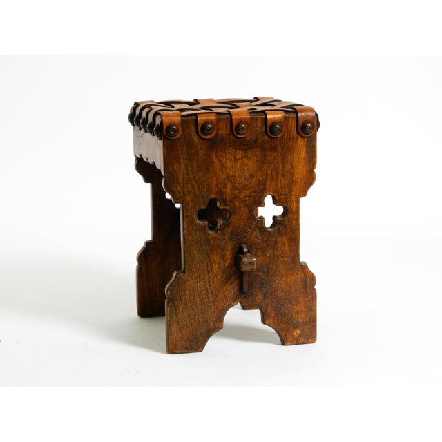 Brown Vintage Oak Stool with Seat in Leather Straps, 1940s For Sale - Image 8 of 18
