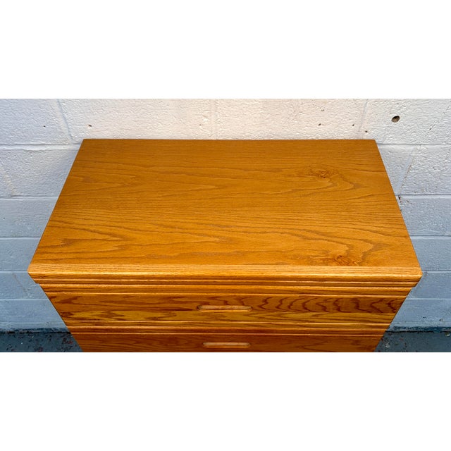 Late 20th Century Post-Modern Rounded Edge Honey Oak Five Drawer Highboy Dresser For Sale In New York - Image 6 of 11
