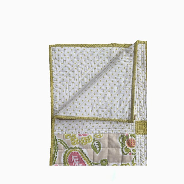 Textile Vintage Piedmont Quilters Guild Garden Patchwork Quilt | Cottage Summer Throw For Sale - Image 7 of 7