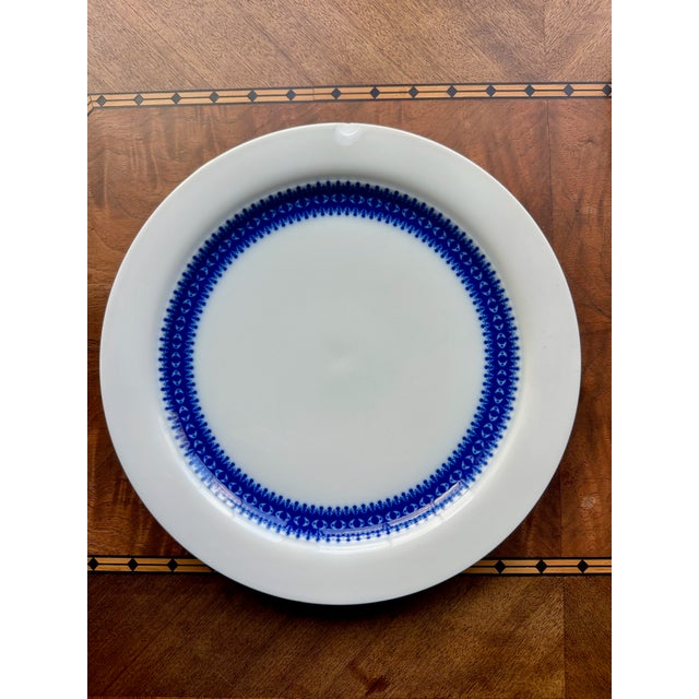 Mid Century Modern Thomas Germany 10” Lisette Dinner Plates Set of 6 – Cobalt Blue Porcelain Atomic Design 1950s 1960s For Sale - Image 10 of 15