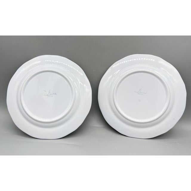 Mid 20th Century Vintage Hand-Painted French Faience Bird Plates – A Pair – French Country / Provincial For Sale - Image 5 of 11