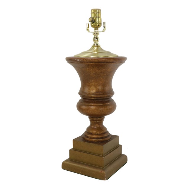 Vintage Neoclassical Gilded Spotted Carved Wooden Trophy Table Lamp For Sale