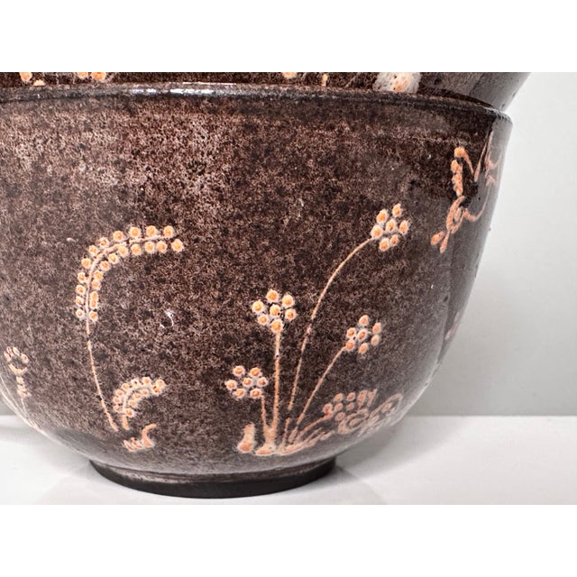 A high-quality set of two studio ceramic art cups, created by the renown ceramist duo Elli and Walter Serocka, whose...