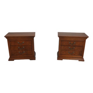 Pair Thomasville Walnut Finish Nightstands For Sale