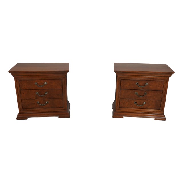 Pair Thomasville Walnut Finish Nightstands For Sale