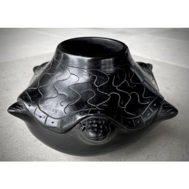 Mexican Late 20th-Century Barro Negro Pottery (Black Clay) Roly Poly Turtle Vessel - Oaxaca, Mexico For Sale - Image 3 of 18