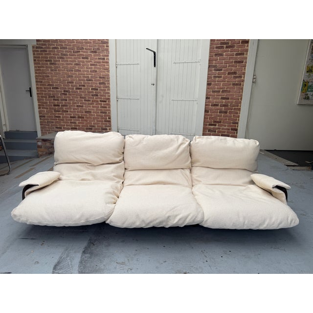 Ivory Vintage Marsala Sofa from Ligne Roset, 1970s For Sale - Image 8 of 10
