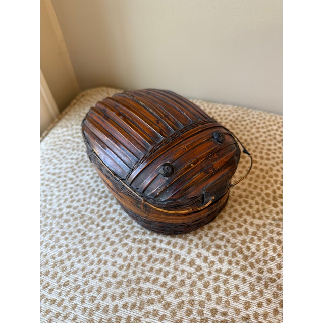 Chinese Vintage Mid-20th Century Beetle Bug Bamboo Chinese Tiffin Basket For Sale - Image 3 of 15