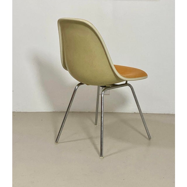 Orange Vintage Chairs by Charles and Ray Eames for Herman Miller, 1952, Set of 4 For Sale - Image 8 of 18