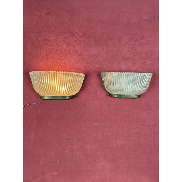 Gold Art Deco Brass and Murano Glass Wall Lamps in the style of Archimede Seguso, 1940s, Set of 2 For Sale - Image 8 of 8