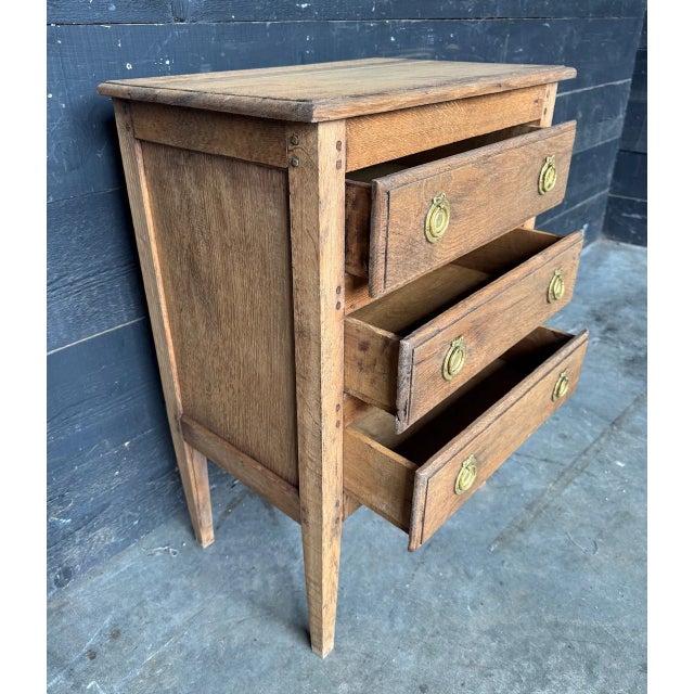 Early 19th Century Small Antique French Oak Chest of Drawers, 1830s For Sale - Image 5 of 12