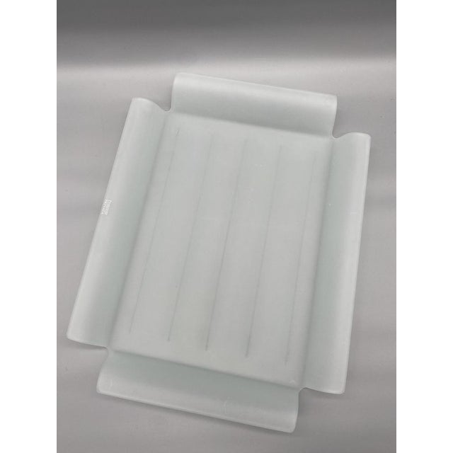 Frosted Glass Trays by Michele de Lucchi for Produzione Privata, 1990s, Set of 2 For Sale - Image 9 of 17