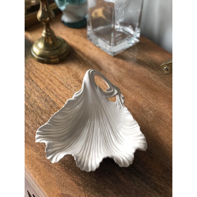 California Pottery 1950s Whittier Potteries Curly Leaf Catchall Dish For Sale - Image 4 of 7