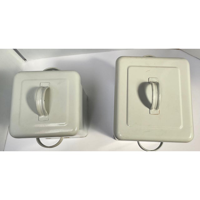 1990s Vintage Blue and White Enamel Lidded Tin Sugar and Flour Canisters - Set of 2 - For Sale - Image 5 of 7