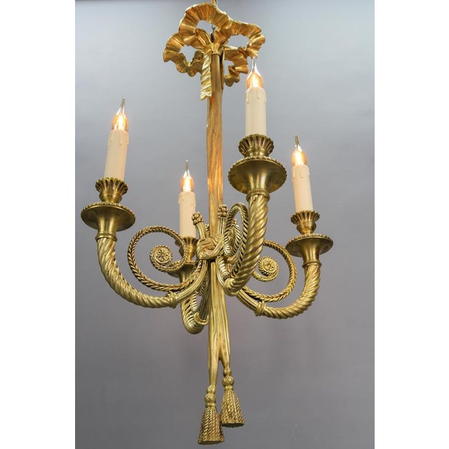 Louis XVI French Bronze Ribbon and Tassel Four-Light Chandelier, 1910s For Sale - Image 6 of 18