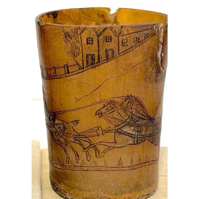 English Georgian Satirical Cow Horn Beaker Royal Coach Attacked Heraldic Lion For Sale - Image 9 of 18