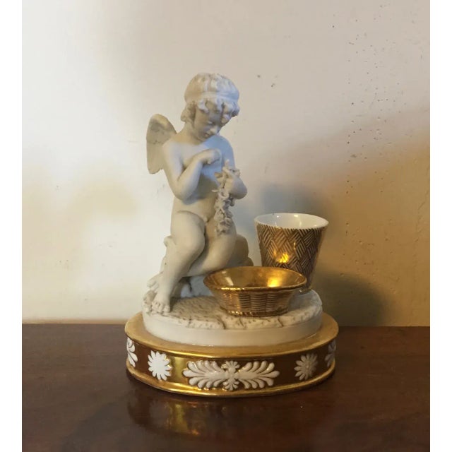 Antique Early 19th Century French Empire Porcelain Inkwell in Gold & White Featuring a Cherub For Sale - Image 4 of 13