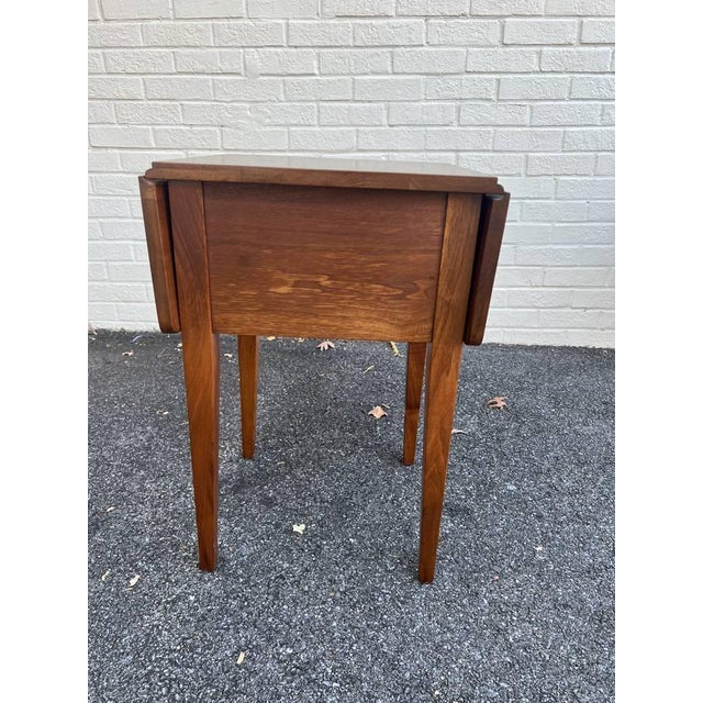 Pair of Clore Furniture Federal Style Drop Leaf Side Tables For Sale In Washington DC - Image 6 of 12