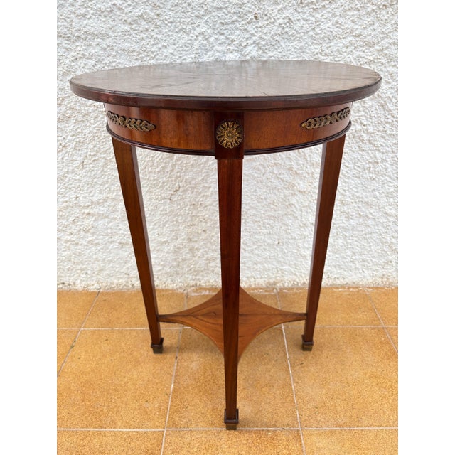 French Neoclassical Round Gueridon With Bronze Mounts, 20th Century For Sale - Image 6 of 13