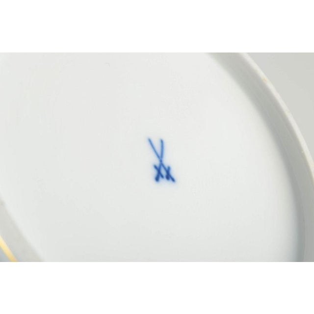 Porcelain Square Bowl with Blue Floral Motifs and Gilt Edge by Meissen, Germany For Sale - Image 4 of 5