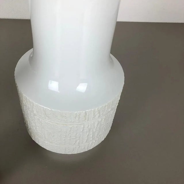 Op Art Porcelain Vases by Richard Scharrer for Thomas, Germany, 1970s, Set of 3 For Sale - Image 15 of 16