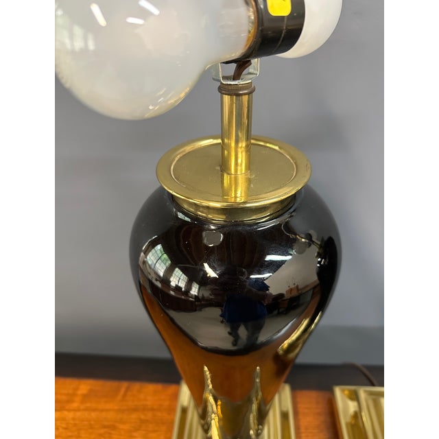 Ceramic Pair of 1980s Hollywood Regency Black Ceramic Urn Lamps With Stepped Brass Bases by Chapman For Sale - Image 7 of 11