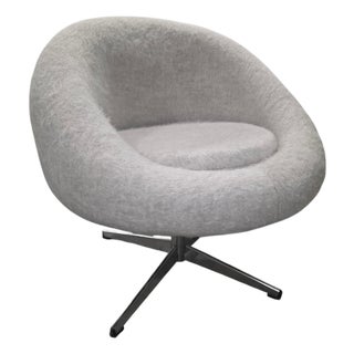 Mid 20th Century Swivel Retro Tub Chair Newly Reupholstered For Sale