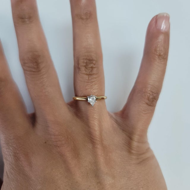 ♥ Product Summary ♥ Main Stone: Diamond Approx. Diamond Carat Weight: .25cttw Diamond Clarity: SI1 Diamond Color: G...