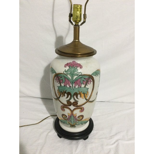 Vintage Chinoiserie Porcelain Ginger Jar Lamp With Gold Details For Sale In Orlando - Image 6 of 11