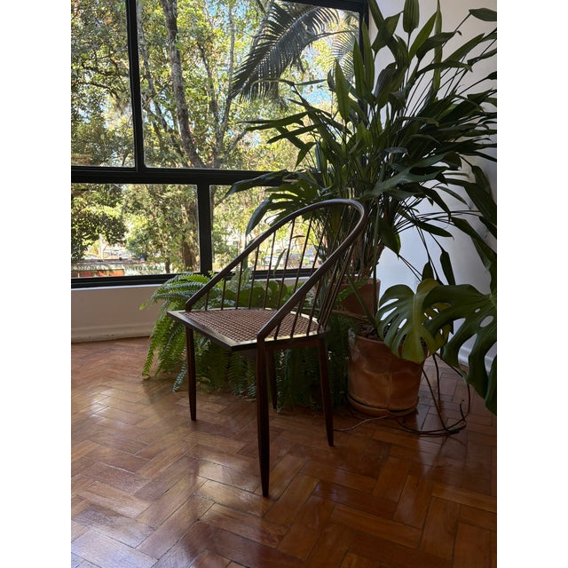 Mid-Century Modern Pair of “Curva” Chairs Attributed to Joaquim Tenreiro, Brazil, C. 1950s–1960s For Sale - Image 3 of 8