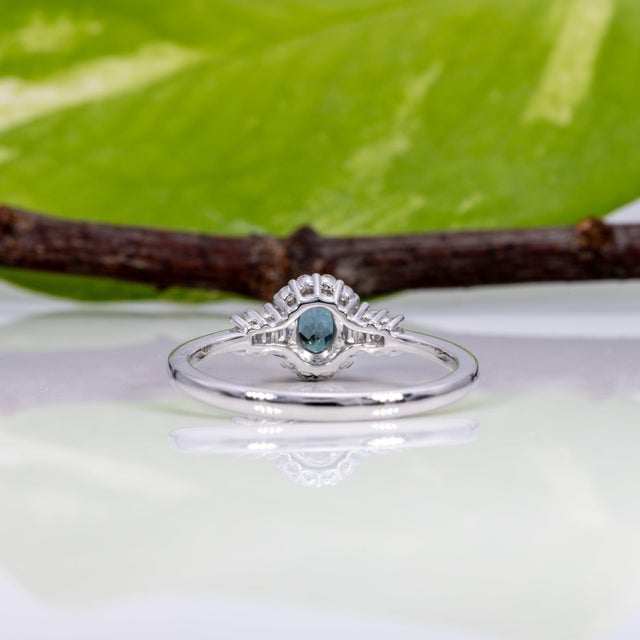 Alexandrite Ring With Earth-Mined Diamond Accents: Solid 14k Gold, Oval 5x3.5mm For Sale - Image 11 of 12