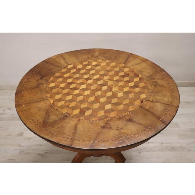 Antique Round Table in Inlaid Walnut, 1800s For Sale - Image 6 of 10