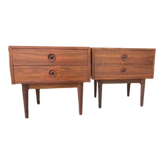 Vintage 1960s Pair of Mid Century Modern Nightstands by American of Martinsville For Sale