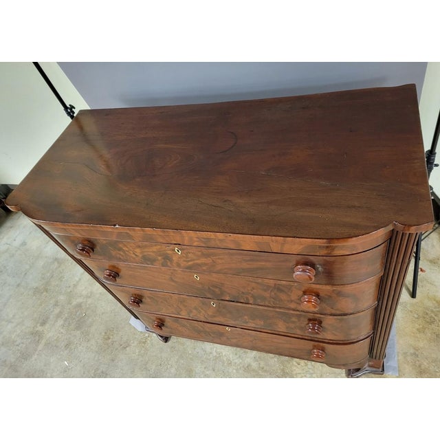 Circa 1830 American Empire Figured Mahogany Bow-Front 4-Drawer Chest For Sale - Image 9 of 13