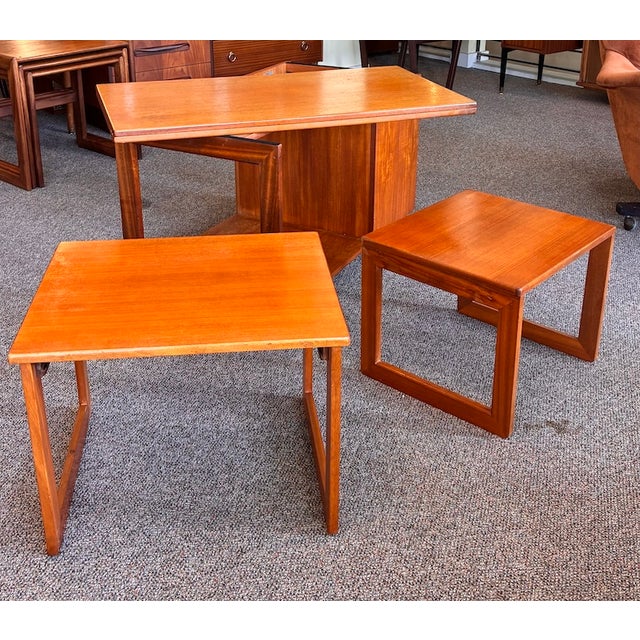 Wood Mid Century Modern Teak Modular Swivel-Top Coffee or Games Table With Mini-Bar and Nesting Tables by McIntosh c.1960 For Sale - Image 7 of 17